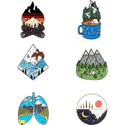 Creative Outdoor Camping Mountain Fire Tent Nature Scenery Brooch Pin Fashion Star Moon Alloy Enamel Metal Badge Jewelry Gift