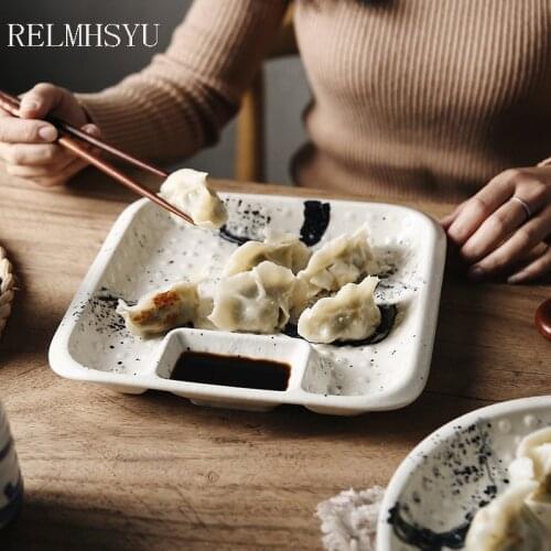 1PC RELMHSYU Japanese Style Ceramic Dumpling Plate With Dipping Saucer Tableware Rrestaurant Gridded Dumpling Square Round Plate