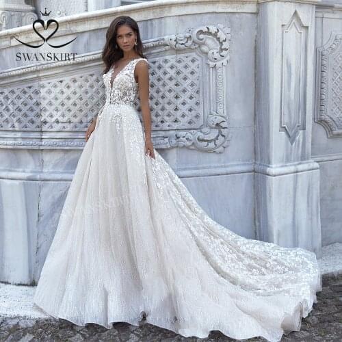 Detachable Train Wedding Dress 2020 Appliques V-neck Backless 3D Flowers Bridal Gown Princess Swanskirt UZ86 Vestido de novia