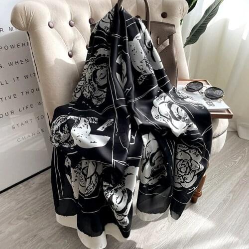 2021 Fashion Summer Sunscreen Silk Scarves Female Dustproof Beach Towel New Leopard Print Handkerchief Luxury 180X90CM Shawls