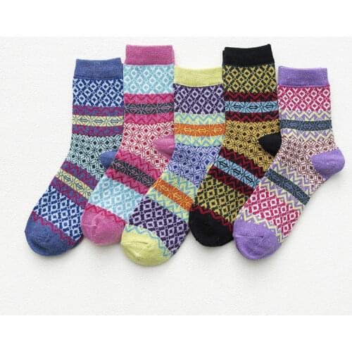 5 pairs Fashion Women Wool Socks Winter and Autumn Warmer Cashmere Thermal Thicken Ethnic Style Women Casual Socks