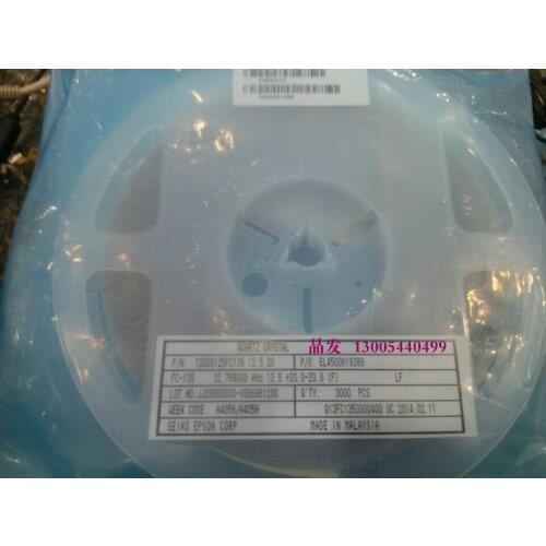 32.768K 3.2*1.5mm FC-135 32152 foot 32.768KHZ original imports