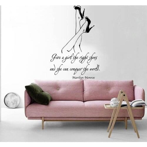 Marily Monroe Inspirational Quote Wall Sticker Give Girl Shoe She Can Conquer World Wall Decal Girl Room Beauty Vinyl Decor