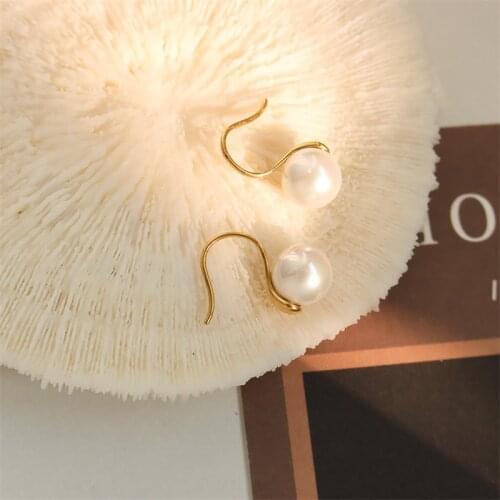 Cheap Price Stainless Steel Earring Fresh water pearl Stud Earring Woman gift Accessory 18 k Gold Plated Earring Hypoallergenic