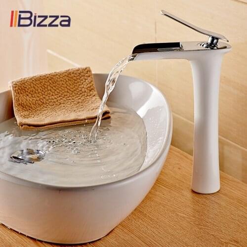Vidric IIBizzza Basin Faucets Modern White Bathroom Faucet Waterfall Tall faucets Cold&Hot Tap Brass Sink Water Crane Mixer Taps