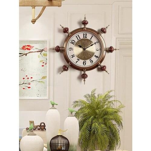 Creative Ultra-silent Clock in the Living Room of High-grade Ship Rudder Clock European Quartz Clock with Cermet Leather