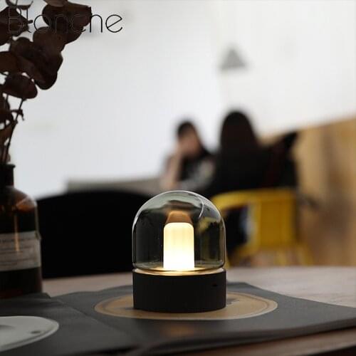 Nostalgic Night Light LED Small Table Lamp USB Charging Desktop Office Lamp Retro Light Bulb Shape Bedroom Bedside Desk Lamp