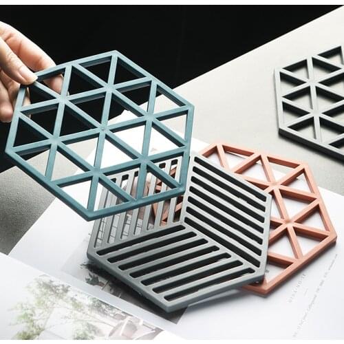 1Pcs Kitchen Accessories Silicone Placemat Waterproof Multiple Styles High Temperature Resistance Non-slip Hot pad kitchen Gadge