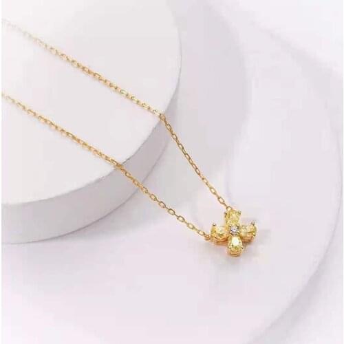 18K-Gold Yellow Diamond Ladys Four Leaf Pendant Gold Necklace Fashion Style Fine Jewelry