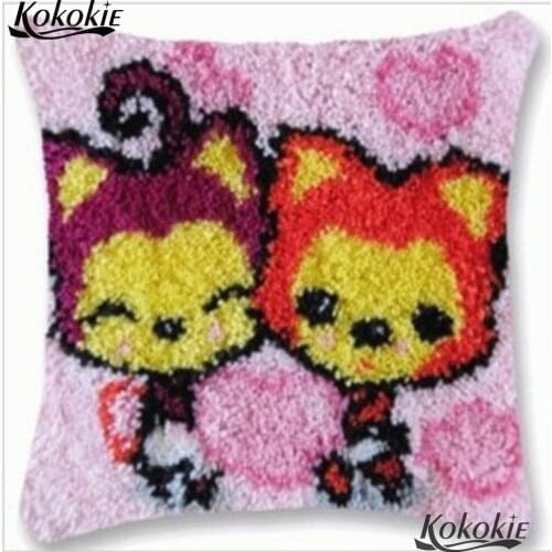 Handmade diy carpet cross stitch kits fox couple Cushion embroidery yarn handicraft Crocheting Rug yarn latch hook pillow