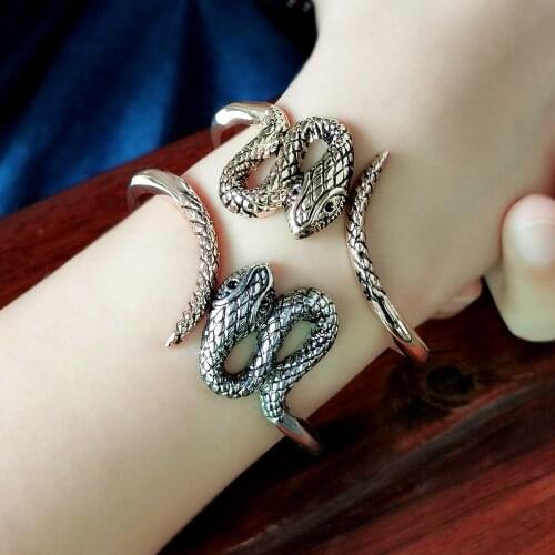 Vintage Alloy Shake Cuff Bracelets For Women Metal Statement Bracelet Bangles 2021 Animal Charm Jewelry Party Wholesale UKMOC