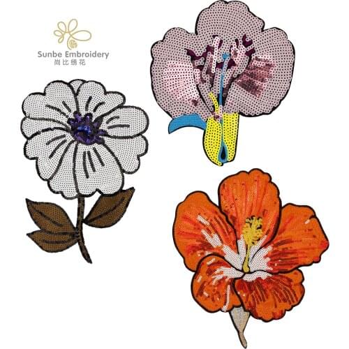 Sequin Flowers Applique Embroidered Patches Sew on T-Shirt Clothes Decoration Apparel Accessories