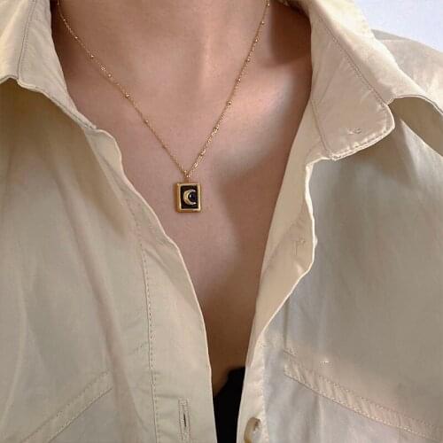 2021 New Classic Black Square Moon Pendant Necklace For Woman Korean Fashion Jewelry Girls Sexy Stainless Steel Clavicle Chain