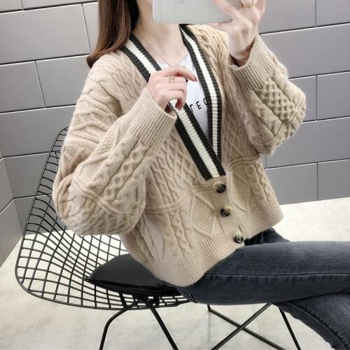 Cardigan jacket womens knitted sweater spring and autumn 2021 new style long-sleeved V-neck loose Korean single-breasted top