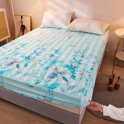 Bonenjoy Quilted Waterproof Bed Cover With Elastic Double/Queen Size Fitted Sheet Plant Pattern Bed Sheets(No Pillowcase)