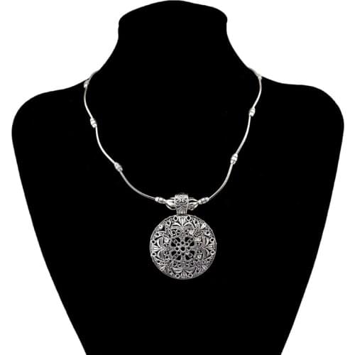 Retro Tibetan Flower of Life Mandala Carved Metal Pendant Necklace Gypsy Jewelry J60E