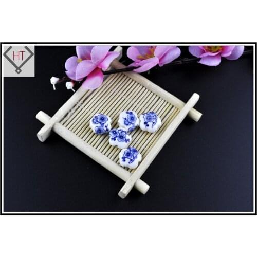 10pcs Flower Handmade Printed Porcelain Ceramic Beads 15mm For DIY Jewelry Making Flat Blue Plum Blossom Hole: 3mm