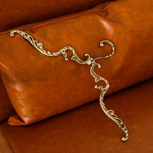 Brass Clothing Hanger European Retro Carved Clothes Rack Home Decoration Hangers Wardrobe Storage Organizer Hotel Coat Rack