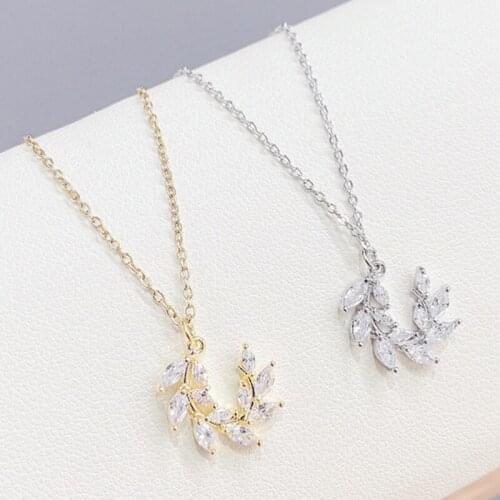 Showfay European and American Zircon Leaf Necklace Womens Fashion Short Leaf Pendant Clavicle Necklace Accessories Wholesale