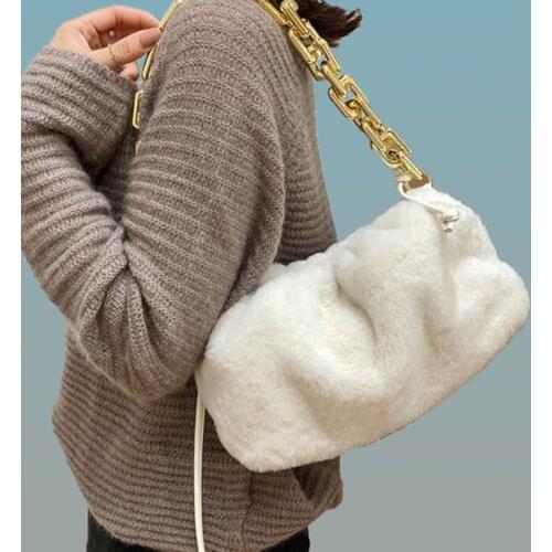 Velet Cloud Gold Chain Shoulder Bags For Women Handbag And Purses Luxury Designer Clutch Ladies Bag Plush Faux Fur Crossbody Bag