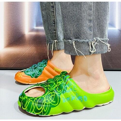 Brand Fashion Personality Thick-soled Sandals Slippers Mens Summer New Hollow Trend Mens Slippers Hole Shoes Beach Mens Shoes