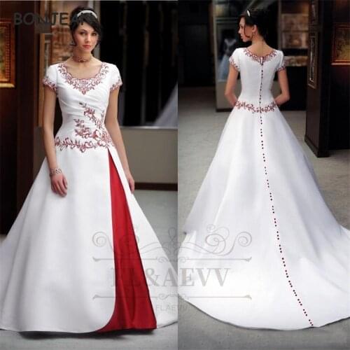Fashionable Romantic Bridal Dress Wedding Gowns with Embroidery Beaded Short Sleeves Robe de mariee Backless Wedding Dresses