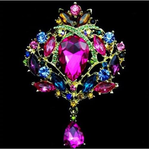 Popular alloy diamond brooch female hot style in Europe and America crown glass corsage spot supply