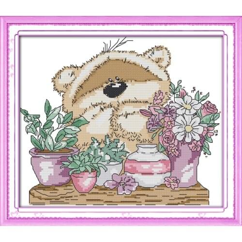 Little bear enjoy the flowers cross stitch kit 14ct 18ct count canvas stitches embroidery DIY handmade needlework plus