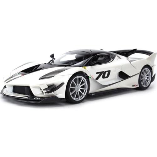 Bburago 1:18 FXX K EVO Sports Car Static Simulation Die Cast Vehicles Collectible Model Car Toys