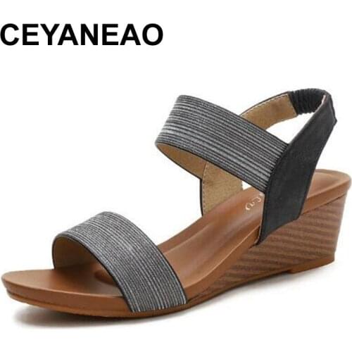 CEYANEAOWomen PU Leather Shoes Comfy Platform Flat Sole Ladies Casual Soft Big Toe Foot Correction Sandal Orthopedic Bunion Corr