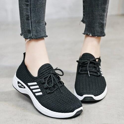2021 Mens Lightweight Running Shoes Casual Sneakers Summer Ultra-light Breathable Sneakers Women Sports Shoes Zapatos De Mujer