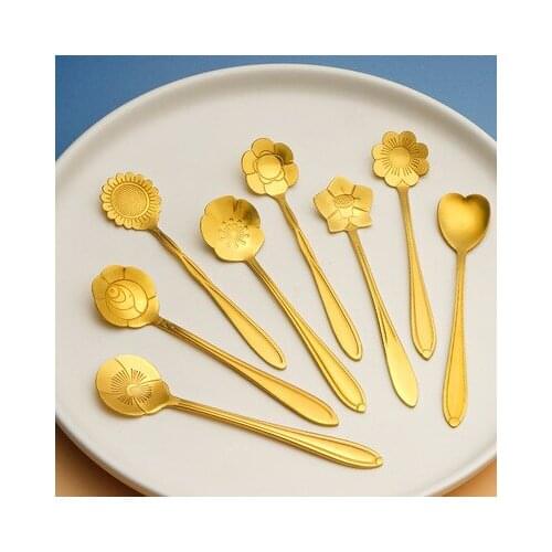 Japanese stainless steel scoop creativity lovely cherry blossom flower coffee stirring dessert spoon scoop with hand gift rose