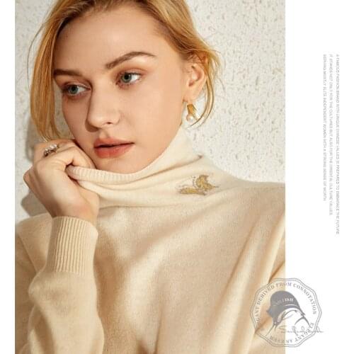 Seamless One-piece Full-wool Bottoming With Elegant Butterfly On The Neck Warm High-neck Sweater