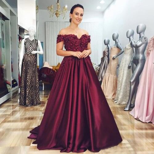 Off the Shoulder Satin Evening Dresses With Applique Crystal Sweep Train A-line Women Prom Dress vestido fiesta 2020