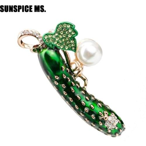 Fashion Russia Cucumber Brooch Pins Enamel Imitation Pearl Safety Pin Women Kids Festival Gifts Scarf Lapel Brooches Accessories