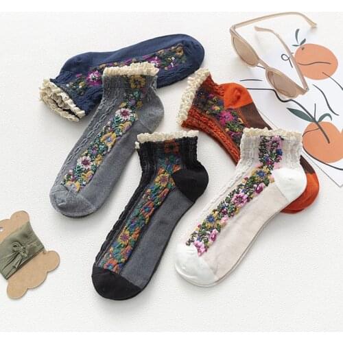 Womens Embroidery Flowers Cotton Socks 2020 New Spring Ladies Lace Harajuku Retro Vintage Sock Creative Print Short Socks