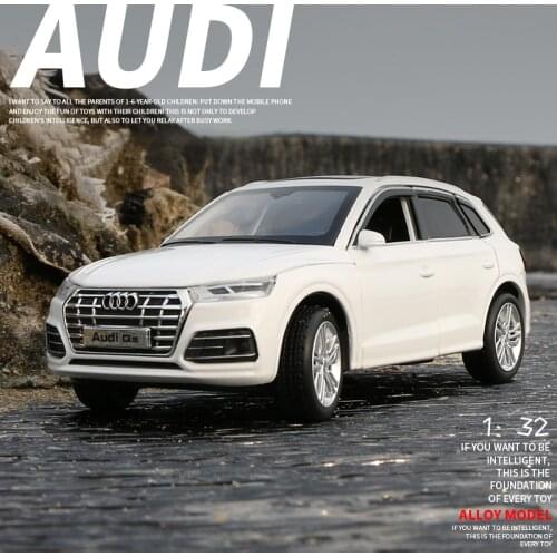 Free Shipping 1:32 Scale New Audi Q5 Sport SUV Car With Pull Back Sound Light Children Gift Collection Diecast Toy Model
