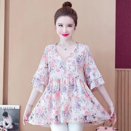 2021 New Spring Summer Women V-Neck Speaker Sleeve Loose Blouse Plus Size Women Clothing Sweet Floral Chiffon Shirt