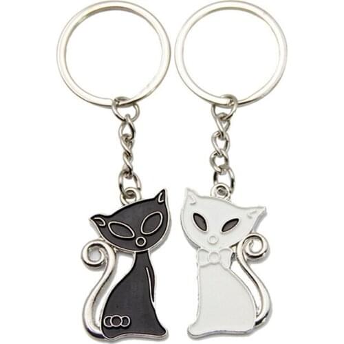 2PCS 2019 Hot Sale Cute Couple Cat Keychain For Lovers Alloy Fashion Enamel Jewelry Ring For Bag Ornament Accessories
