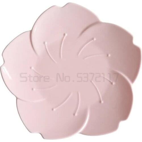 Luxury Coffee Set Ceramic Sakura Shaped Afternoon Tea Cups and Saucers Royal Bone China Coffee Cup Porcelain Drinkware Set