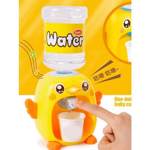Little yellow duck drinking fountain toy Mini water dispenser play house kitchen simulation small yellow duck baby