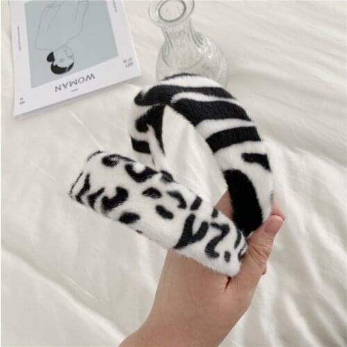 2021 New Year Kawaii Accessories Fashion Zebra Pattern Headband Faux Mink Fur Wide Side Head Bands Hair Holder Furry Hairbands