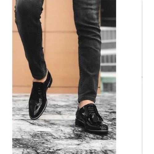 New Men Dress Shoe Classic Black Patent Leather 2021 Fashion Shinny Suit Classic Oxford Business Breathable Wedding Luxury Brand