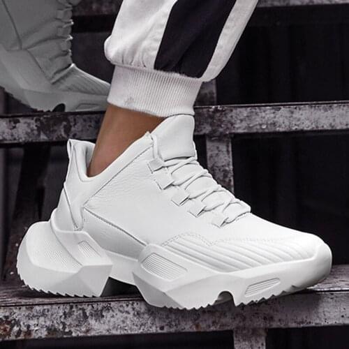 2021 New mens sports shoes flat casual shoes outdoor mens comfortable mens shoes breathable mesh air cushion shoes