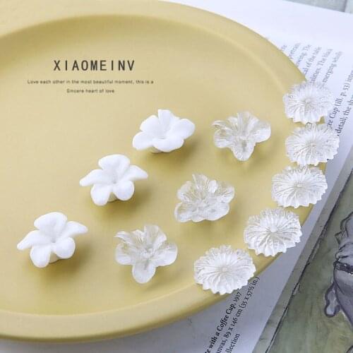 10pcs White Moonlight Flowers Patch Earrings for Women Diy Jewelry Accessories Transparent Daisy Resin New Vintage Plant