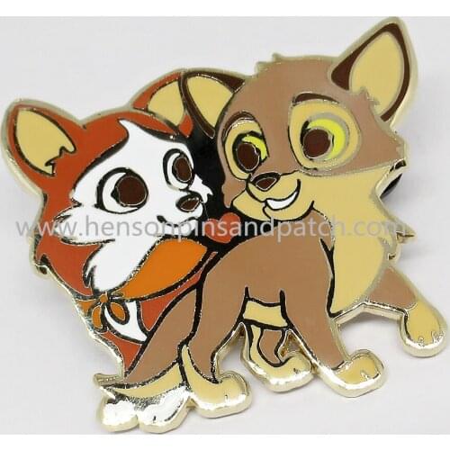 Customized zinc alloy gold metal hard enamel animal pin metal dog high polish pin badge