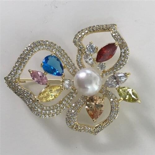 Noble Austria multicolor Zircon Inlay Flower AA 10-11 FW White Pearl Brooch Scarf Clips Breastpin 001