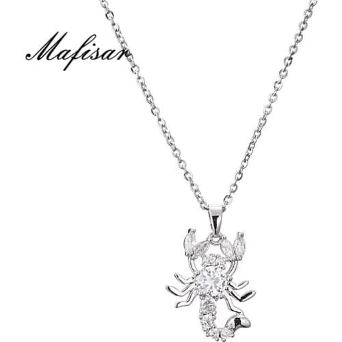 Mafisar 2021 Trendy Women Crystal Jewelry Gold Color Link Chain Necklace Luxury CZ Scorpion Pendant Necklace For Women Men