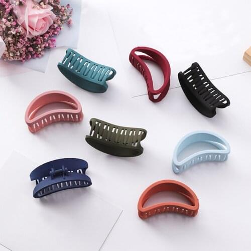 Dull Polish Hollow Out Acrylic Hair Claw Hairpin Simple Bath Hair Clips Candy Sweet Girls Hair Crab Hair Accessories Small size