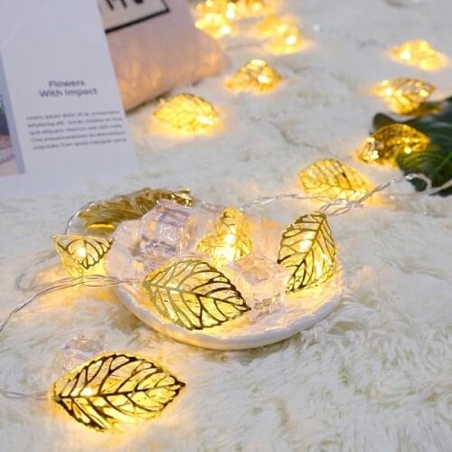 Gold Leaves High-end Lights Led Lights Flashlights Lights Red Ins Girl Hearts Bedroom Bedroom Decorations. Flash lampen